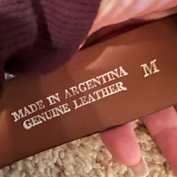 Beautiful handmade belt buckles with interchangeable belts size medium. EUC - Picture 5 of 7